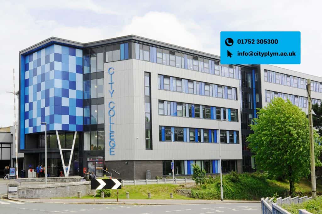 Main entrance of Kings Road campus
